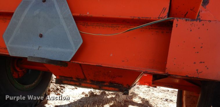 image for item DG5933 United grain cart