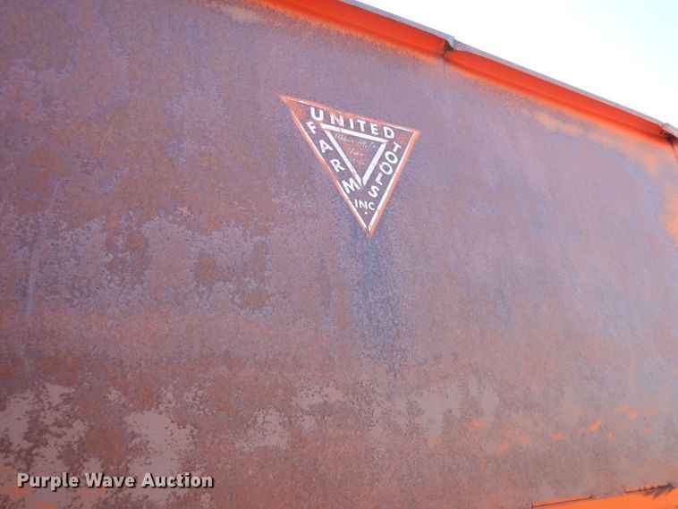 image for item DG5933 United grain cart