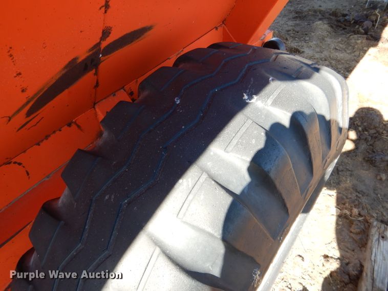 image for item DG5933 United grain cart