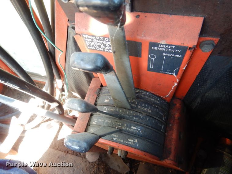 image for item DG5934 1981 Allis Chalmers 6080 MFWD tractor