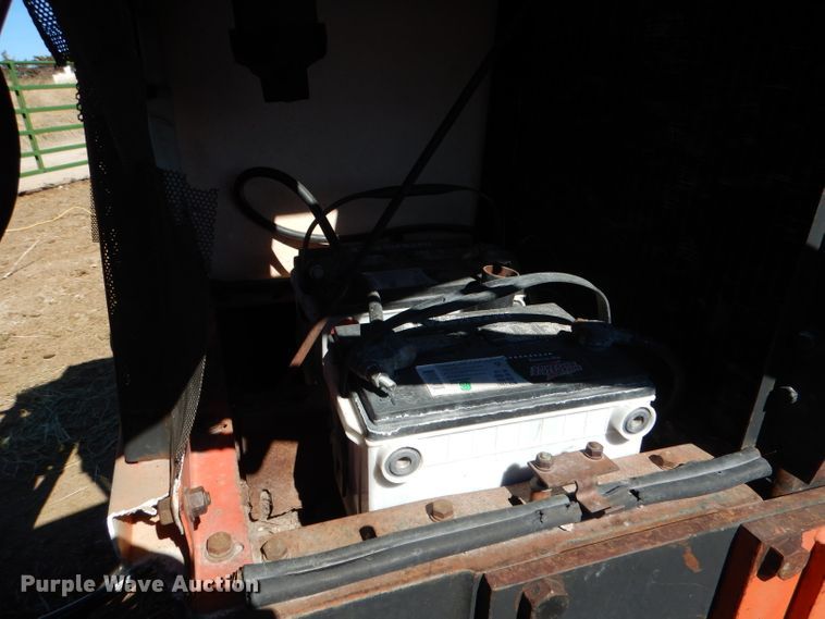 image for item DG5934 1981 Allis Chalmers 6080 MFWD tractor