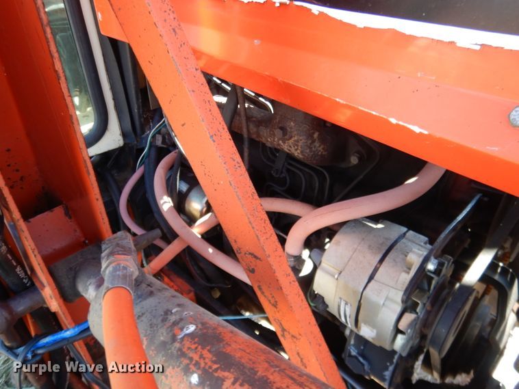 image for item DG5934 1981 Allis Chalmers 6080 MFWD tractor