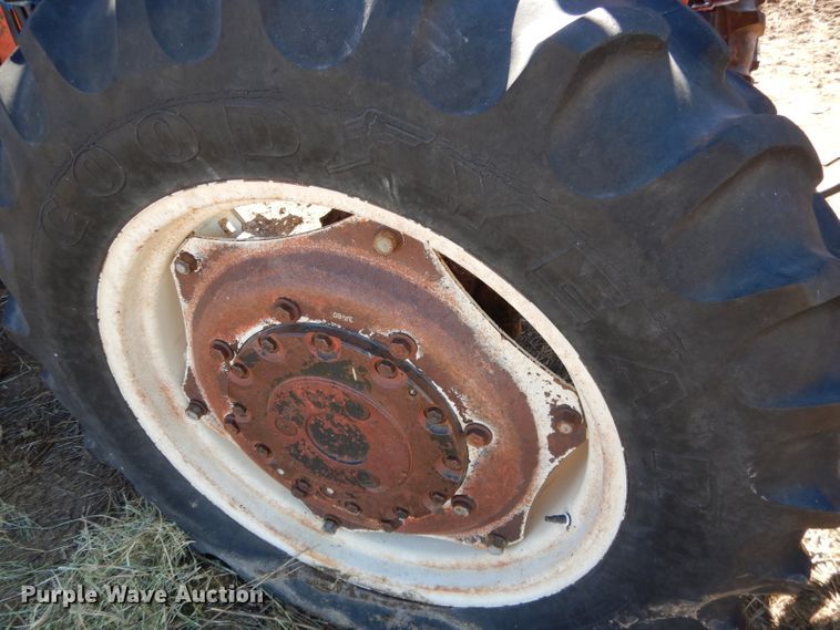 image for item DG5934 1981 Allis Chalmers 6080 MFWD tractor