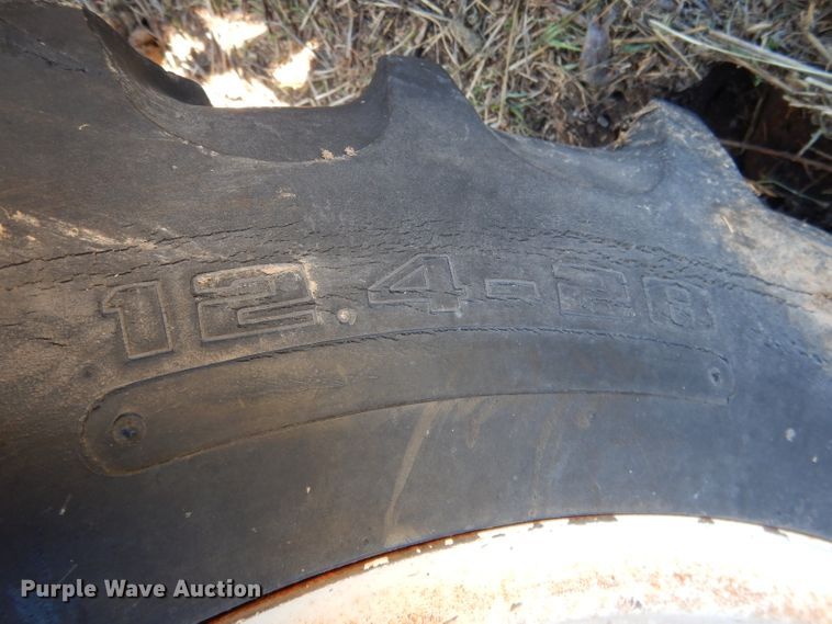 image for item DG5934 1981 Allis Chalmers 6080 MFWD tractor