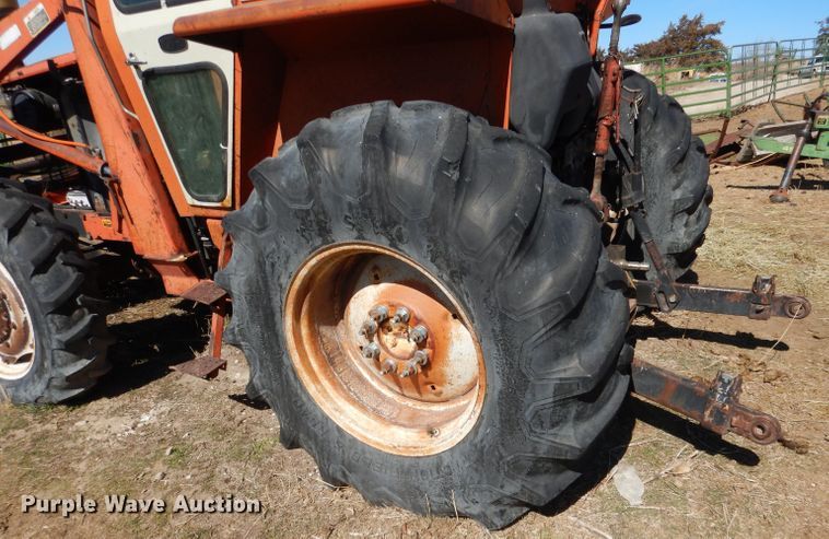 image for item DG5934 1981 Allis Chalmers 6080 MFWD tractor