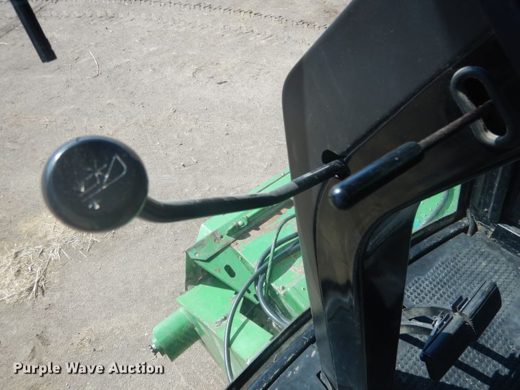 image for item DG5937 1988 John Deere 7720 Titan II combine