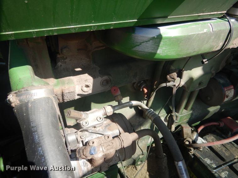 image for item DG5937 1988 John Deere 7720 Titan II combine
