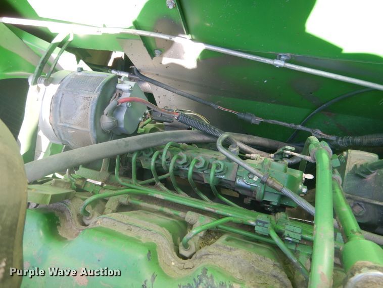 image for item DG5937 1988 John Deere 7720 Titan II combine