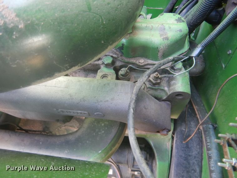 image for item DG5937 1988 John Deere 7720 Titan II combine