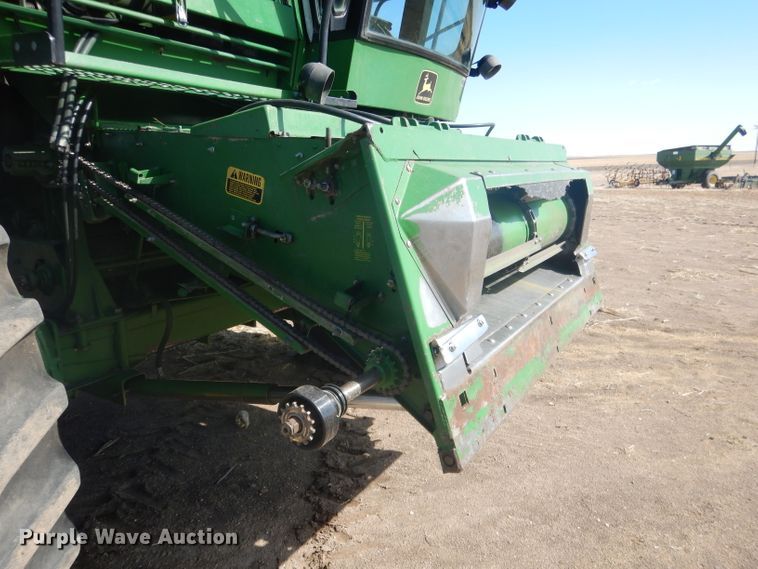 image for item DG5937 1988 John Deere 7720 Titan II combine