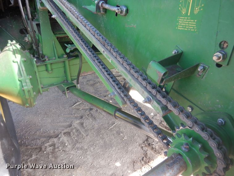 image for item DG5937 1988 John Deere 7720 Titan II combine