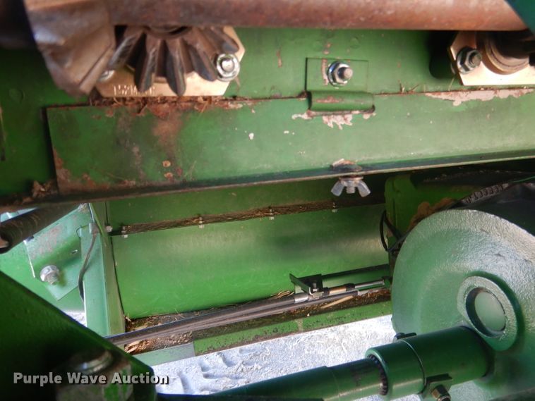 image for item DG5937 1988 John Deere 7720 Titan II combine