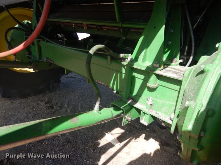 image for item DG5937 1988 John Deere 7720 Titan II combine