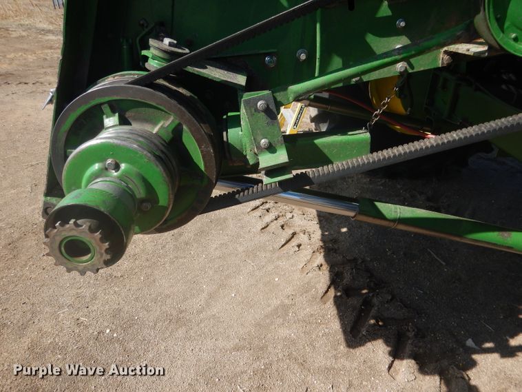 image for item DG5937 1988 John Deere 7720 Titan II combine