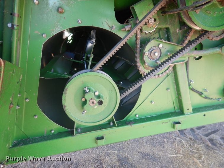 image for item DG5937 1988 John Deere 7720 Titan II combine