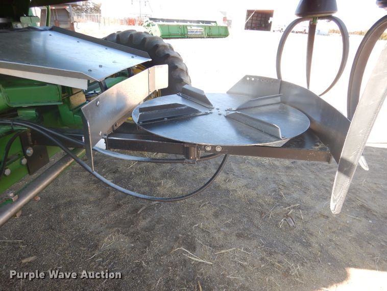 image for item DG5937 1988 John Deere 7720 Titan II combine