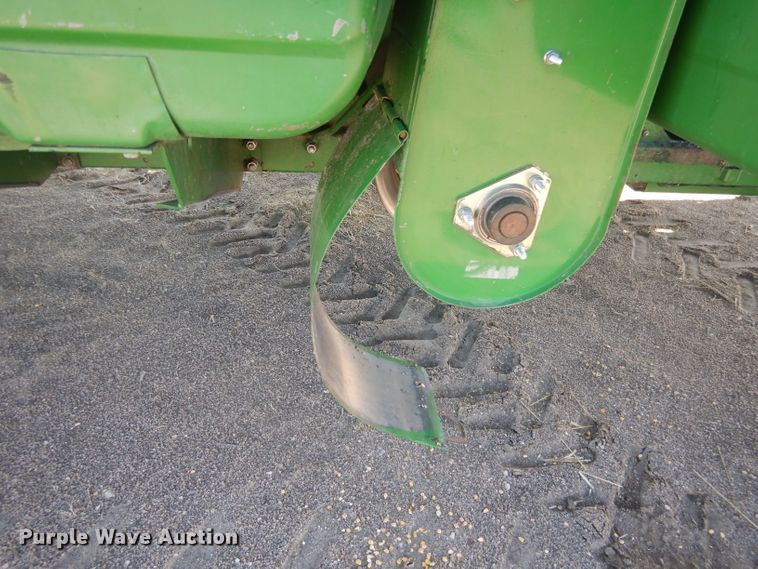 image for item DG5937 1988 John Deere 7720 Titan II combine