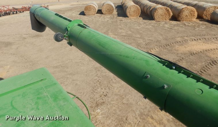 image for item DG5937 1988 John Deere 7720 Titan II combine