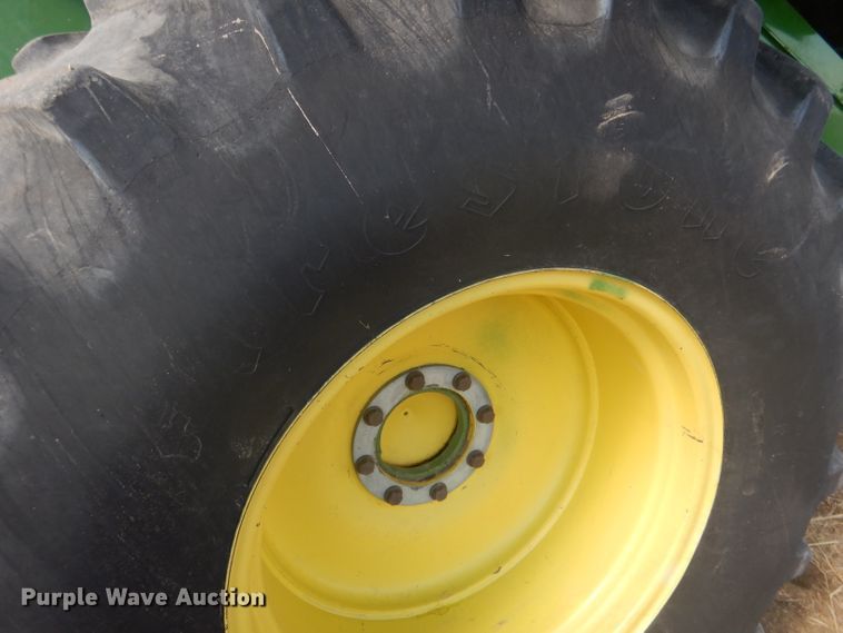 image for item DG5937 1988 John Deere 7720 Titan II combine