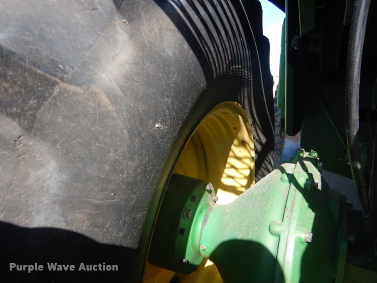 image for item DG5937 1988 John Deere 7720 Titan II combine