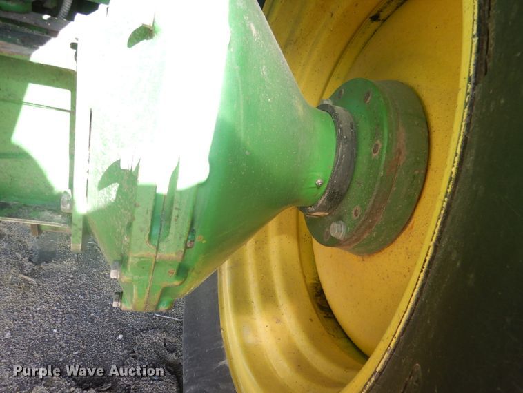 image for item DG5937 1988 John Deere 7720 Titan II combine