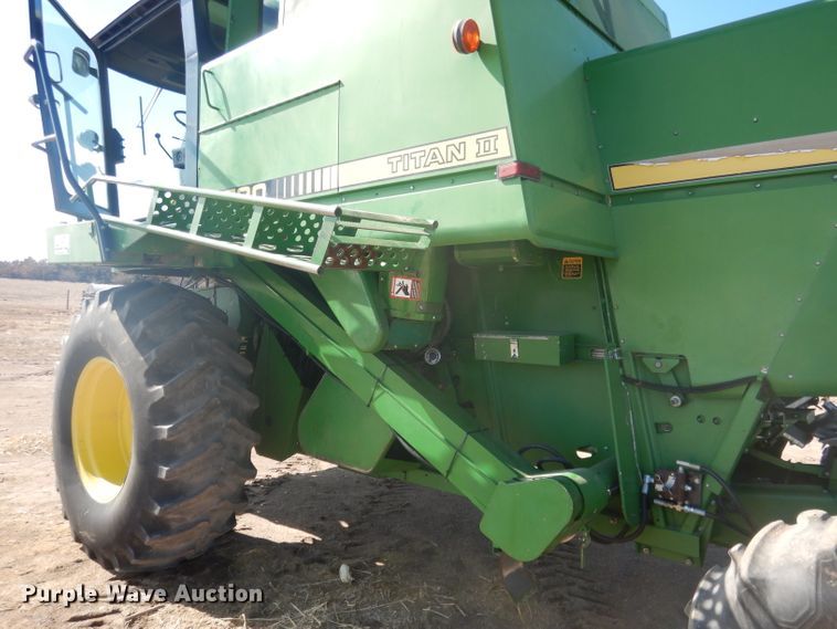image for item DG5937 1988 John Deere 7720 Titan II combine
