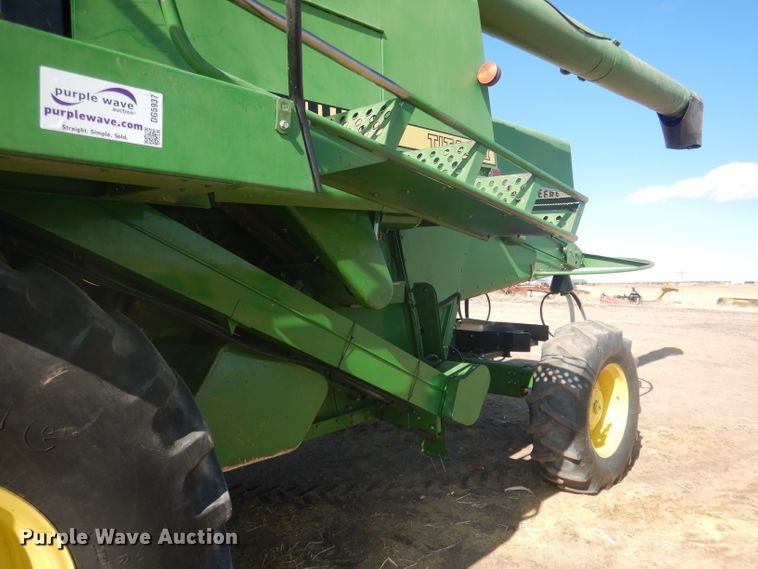 image for item DG5937 1988 John Deere 7720 Titan II combine