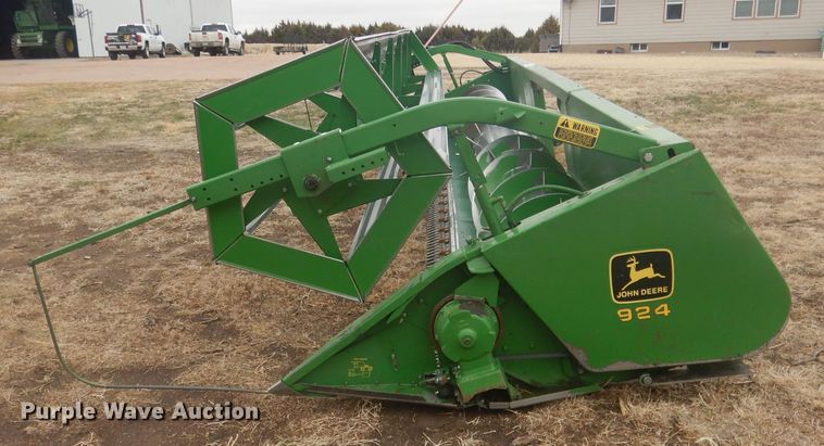 image for item DG5938 John Deere 924 rigid head