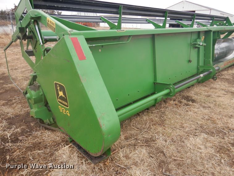 image for item DG5938 John Deere 924 rigid head