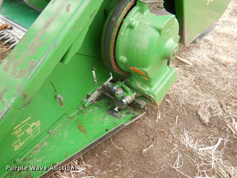 image for item DG5938 John Deere 924 rigid head