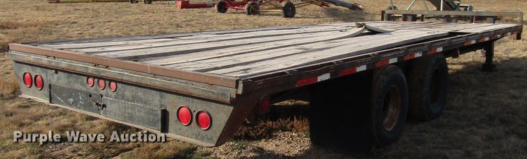 image for item DG6727 1995 Gold Star equipment trailer