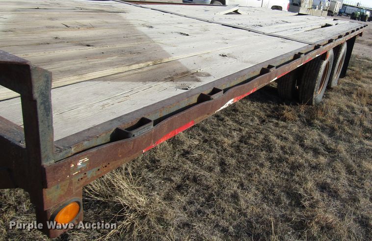image for item DG6727 1995 Gold Star equipment trailer