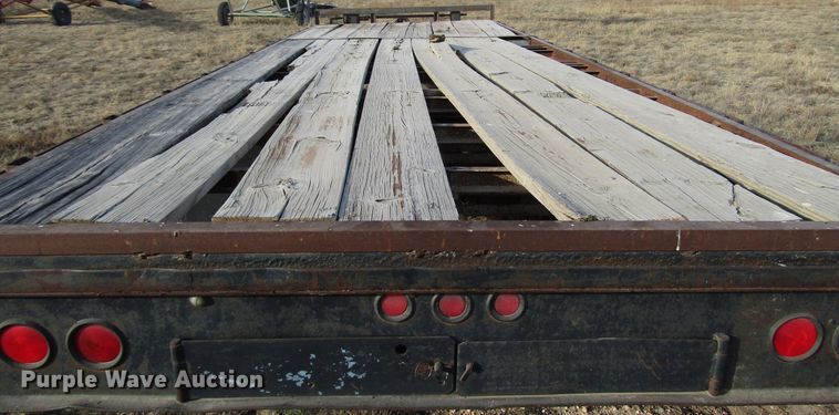 image for item DG6727 1995 Gold Star equipment trailer