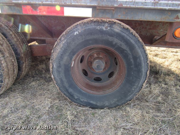 image for item DG6727 1995 Gold Star equipment trailer