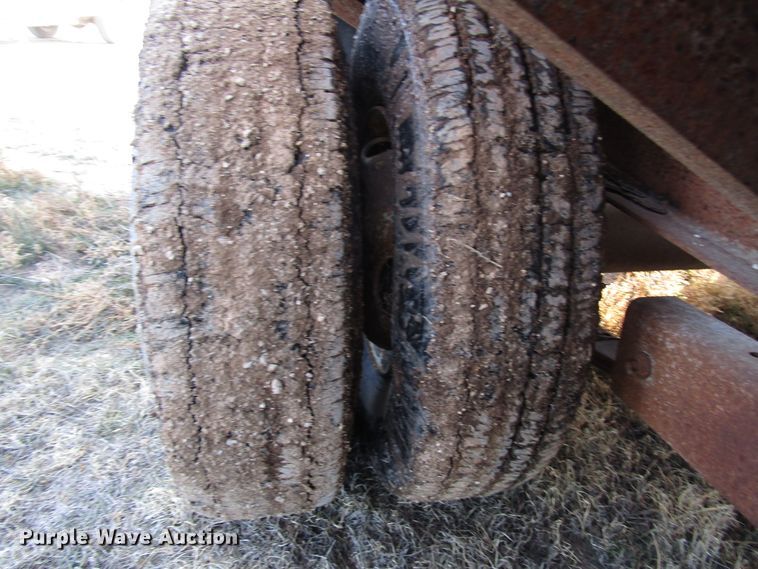 image for item DG6727 1995 Gold Star equipment trailer