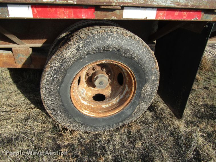 image for item DG6727 1995 Gold Star equipment trailer