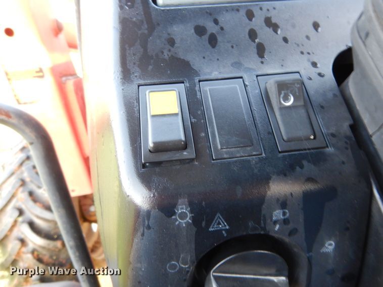 image for item DH2399 1999 Case MX100 MFWD tractor