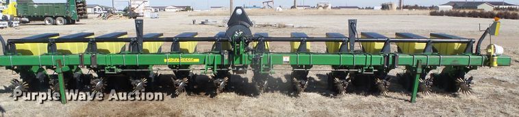 image for item DH4827 John Deere no-till planter