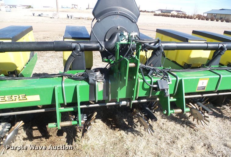 image for item DH4827 John Deere no-till planter