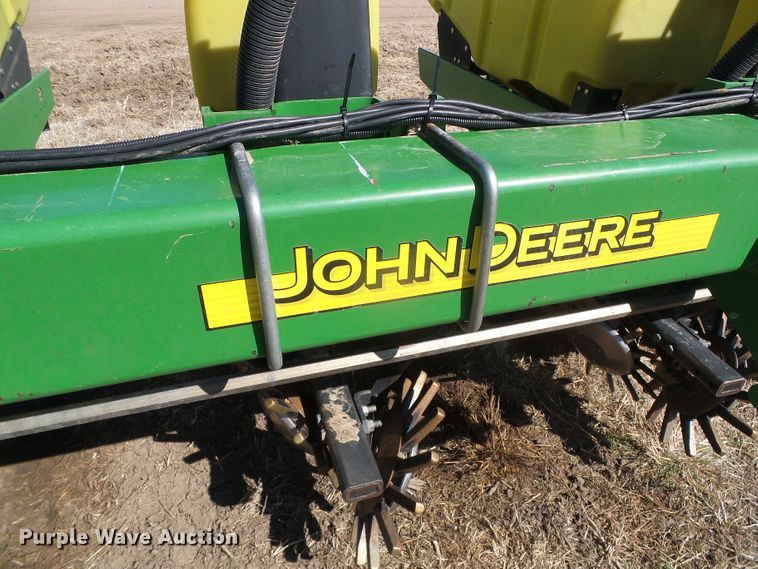 image for item DH4827 John Deere no-till planter
