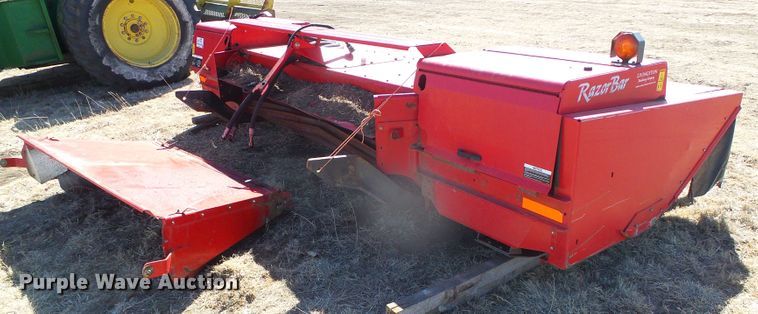 image for item DH4835 AGCO Razor Bar disc windrower head