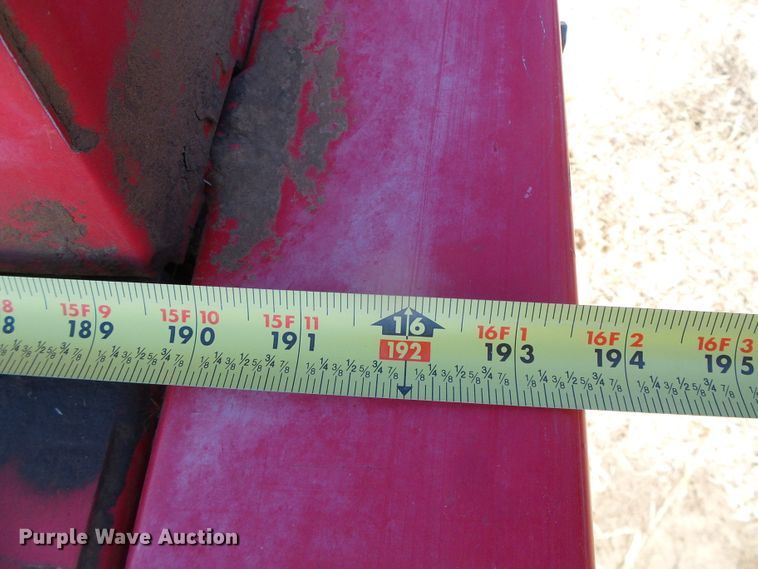 image for item DH4835 AGCO Razor Bar disc windrower head