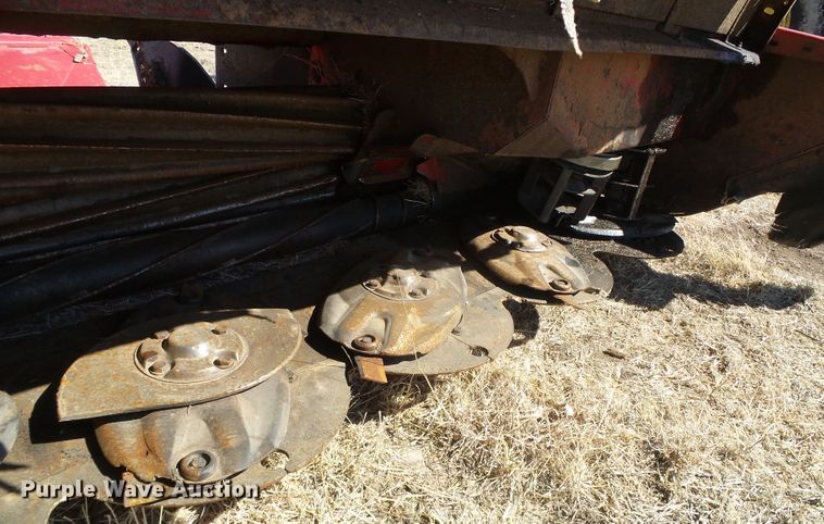 image for item DH4835 AGCO Razor Bar disc windrower head