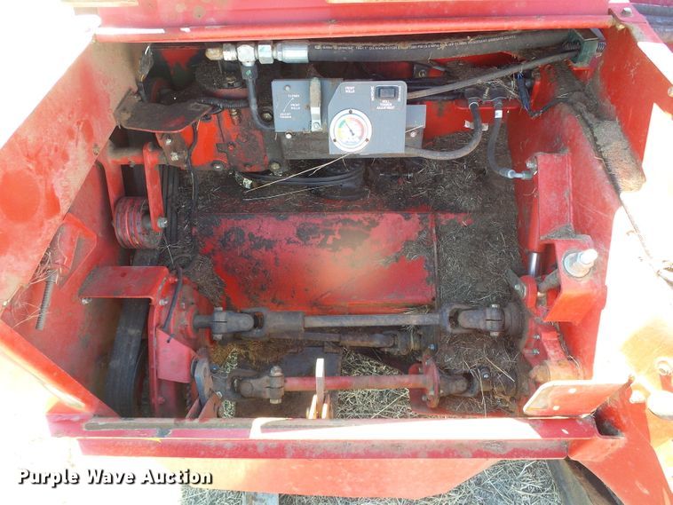image for item DH4835 AGCO Razor Bar disc windrower head