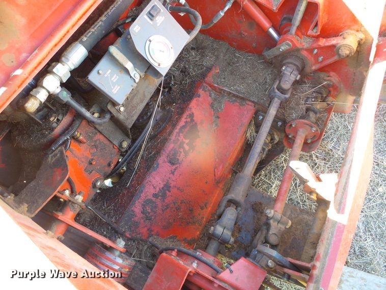 image for item DH4835 AGCO Razor Bar disc windrower head