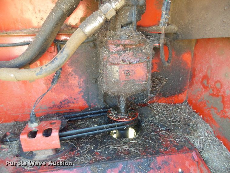 image for item DH4835 AGCO Razor Bar disc windrower head