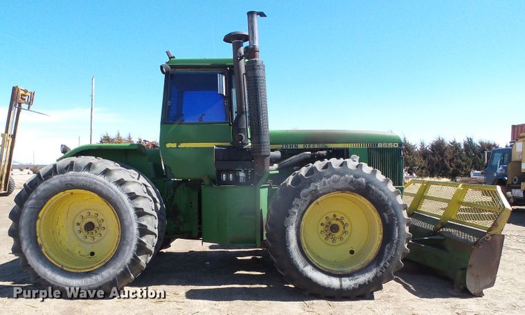 image for item DH4836 1984 John Deere 8650 4WD tractor