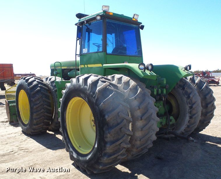 image for item DH4836 1984 John Deere 8650 4WD tractor