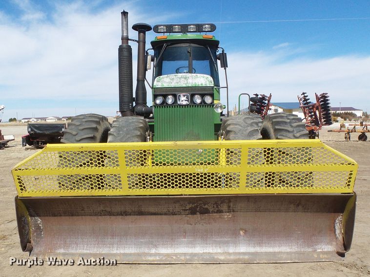 image for item DH4836 1984 John Deere 8650 4WD tractor