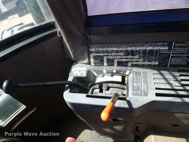 image for item DH4836 1984 John Deere 8650 4WD tractor